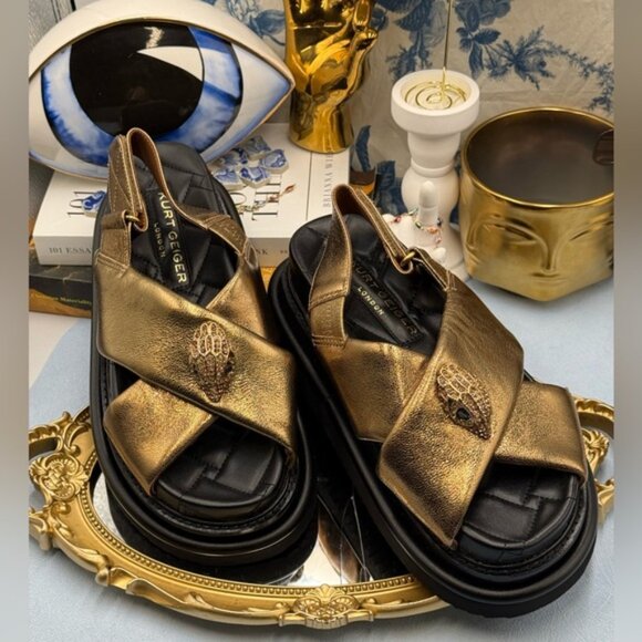 🆕 KURT GEIGER LONDON 🧿 NWOB Orson Cross Strap Sandal, Gold Bronze - Sz 38 7.5 - Picture 3 of 16